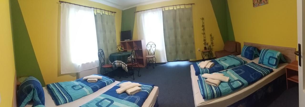 V+V Pension Harrachov Εξωτερικό φωτογραφία